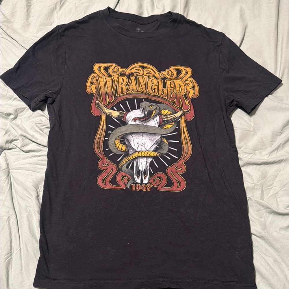 Wrangler Black and Gold Graphic Tee